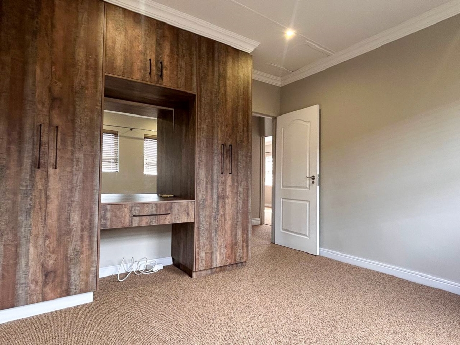 4 Bedroom Property for Sale in Grimbeeck Park North West